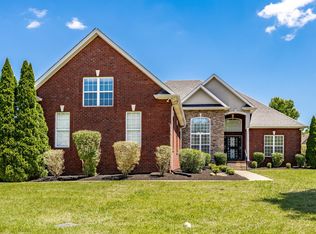 4037 Brimestone Way, Greenbrier, TN 37073