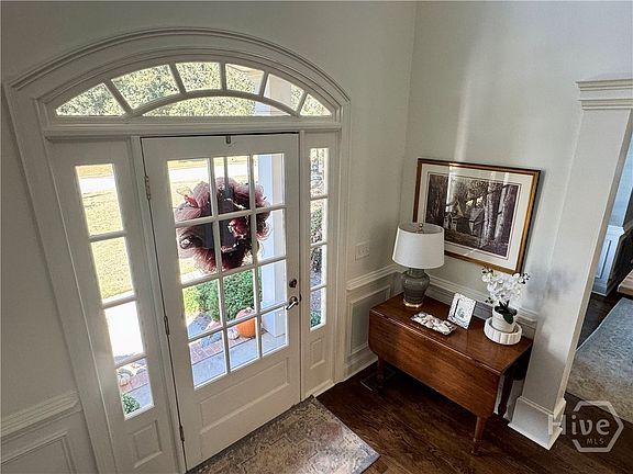 5th image of 1071 Oaklake Circle