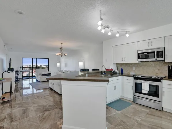 2334 S Cypress Bend Drive #907, Pompano Beach, FL 33069