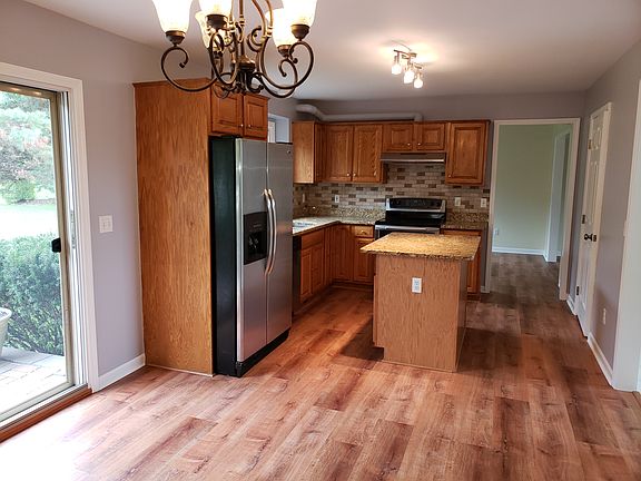3rd image of 4236 Gotwick Dr