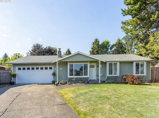 734 NE Kathryn St, Hillsboro, OR 97124