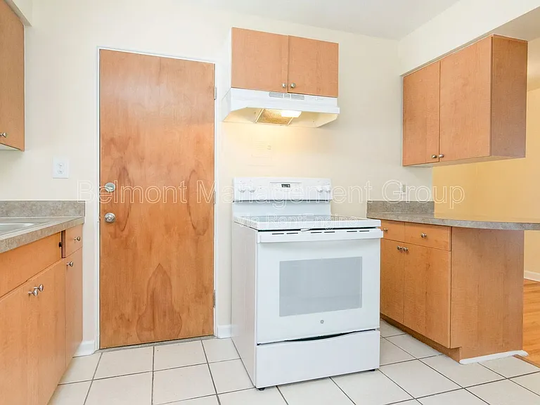 94 Columbia St #4 — Photo 6