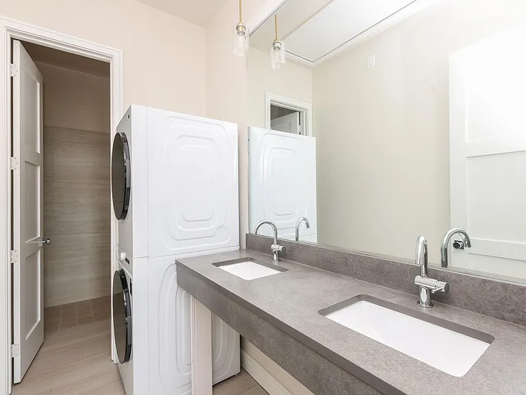 3407 Garrow St — Photo 11