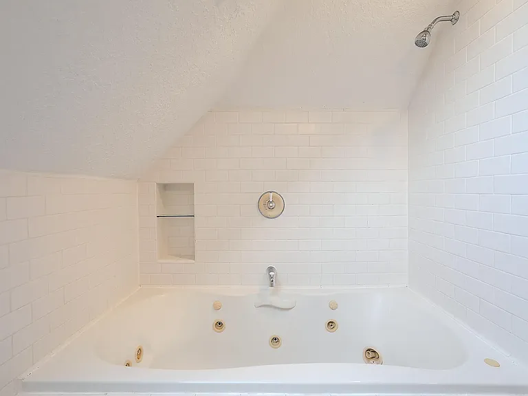 1010 Forrester St NW — Photo 33