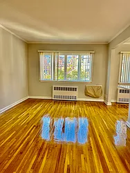 Rented by Zikos Realty Services