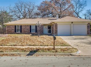 1208 Cumberland Dr, Bedford, TX 76022
