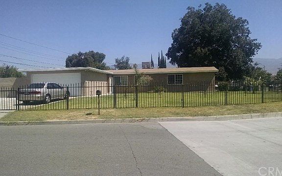4th image of 25658 Jane St