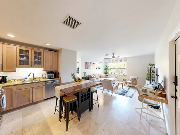 530 NE 15th Ct APT 7, Fort Lauderdale, FL 33304