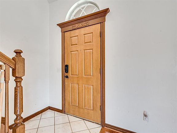 2nd image of 2800 Weymouth Ct