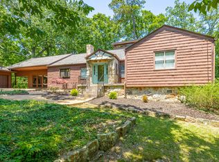 107 Robin Hood Trl, Lookout Mountain, TN 37350