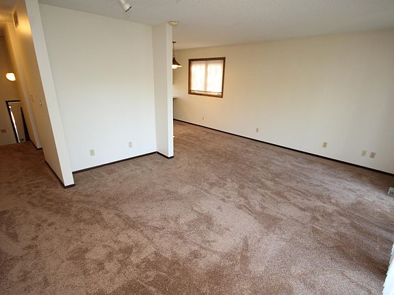 4th image of 4012 Ontario St