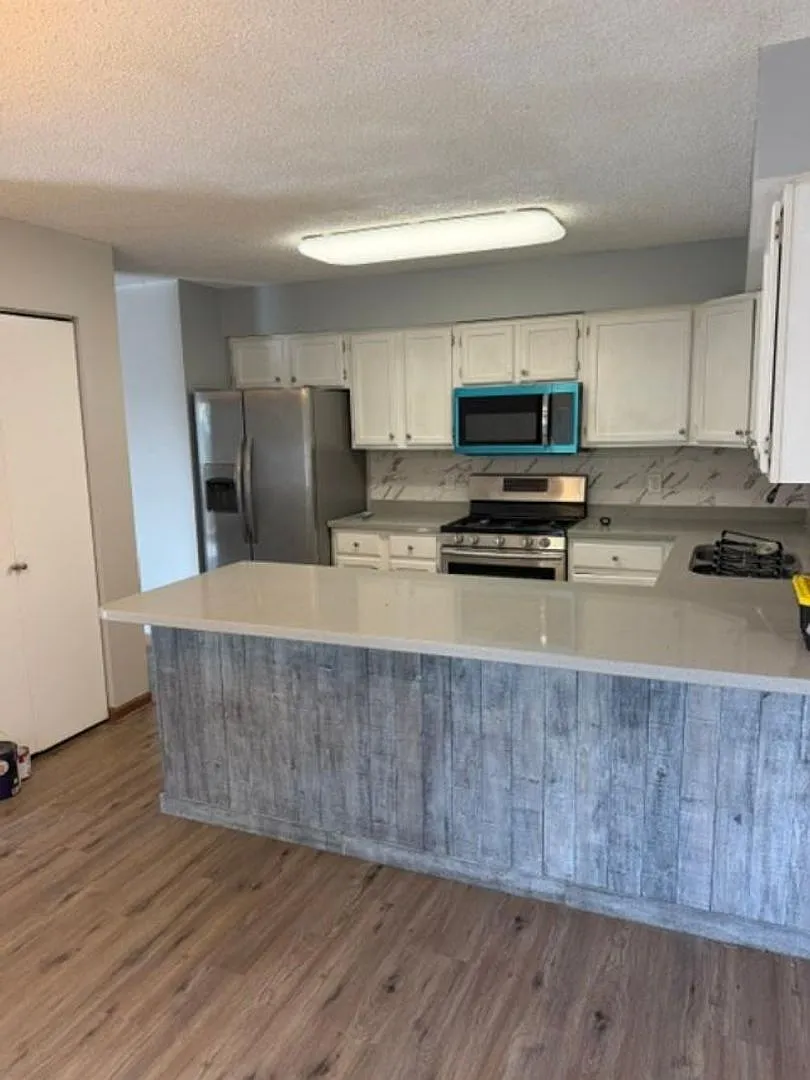 4 bedroom 2 bath house — Photo 3