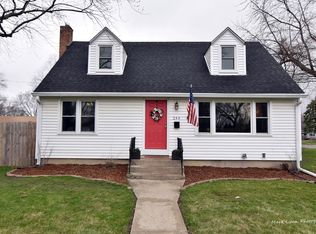 244 S Yale Ave, Addison, IL 60101