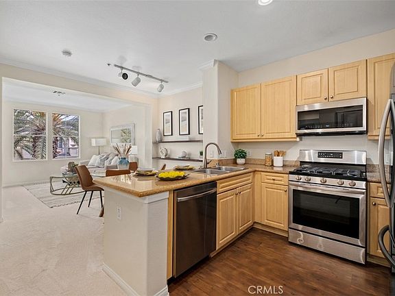 4th image of 3458 Watermarke Pl