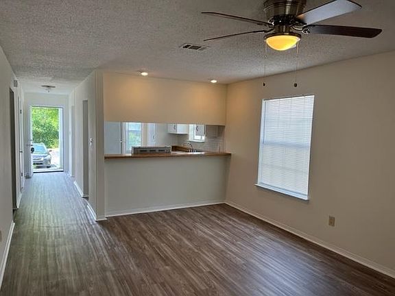 3rd image of 1500 E Johnson Ave APT 129