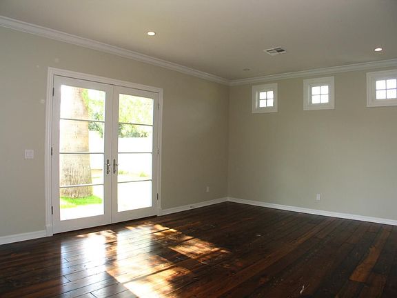 4th image of 5801 E Calle Del Paisano