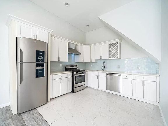 4th image of 91 Palisade Ave #2