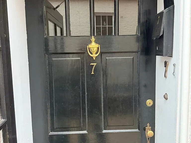 100 E Church St #7 — Photo 3