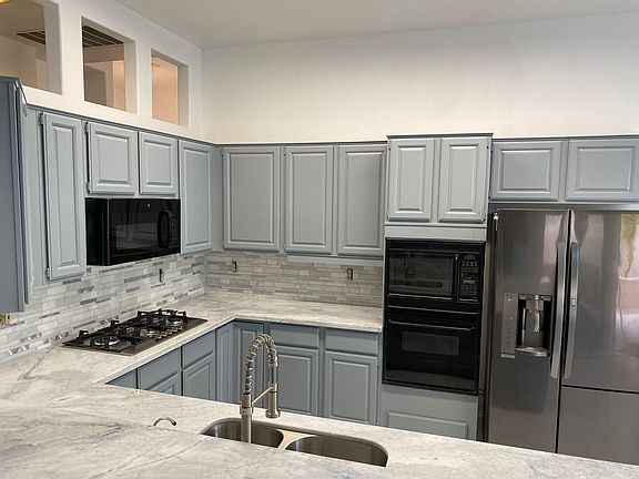 3rd image of 2540 Dayspring St