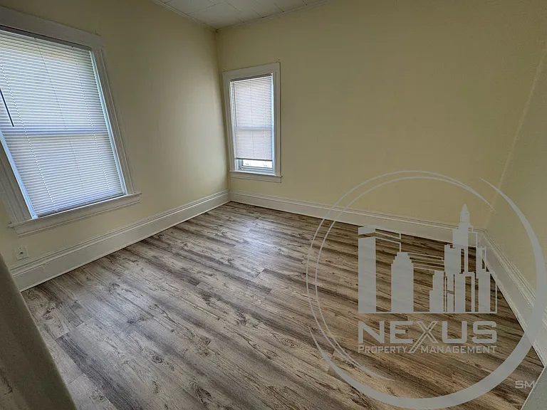 73 E Central St #3 — Photo 11