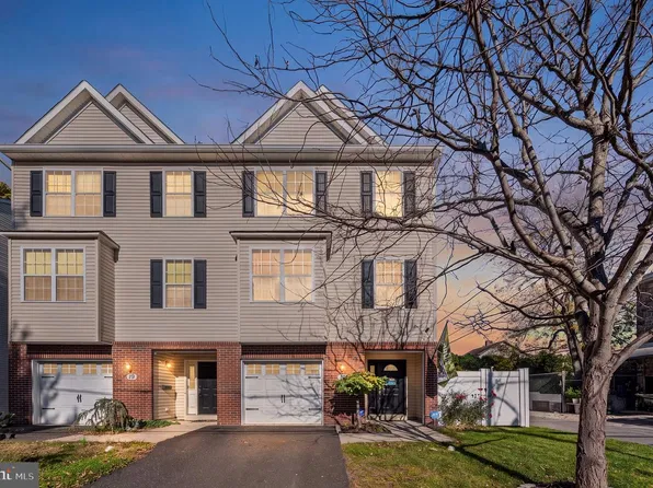 17 Center St, Ambler, PA 19002