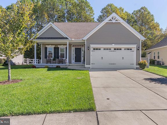 4th image of 18893 Riverwalk Dr
