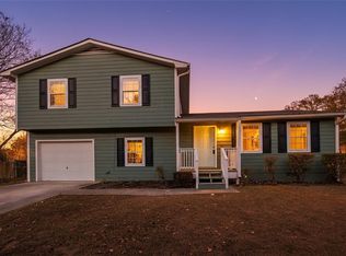 2701 Aruba Dr, Powder Springs, GA 30127