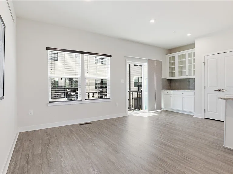 4702 Towne Park Rd — Photo 15