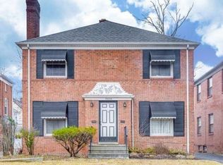 13658 Cedar Rd, University Heights, OH 44118