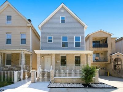 234 Lt Glenn Zamorski Dr, Elizabethport, NJ, 07206