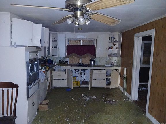 5th image of 305 S College St
