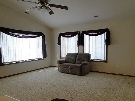 3rd image of 510 Poler Street