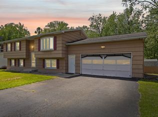 49 Brian Dr, Rochester, NY 14624