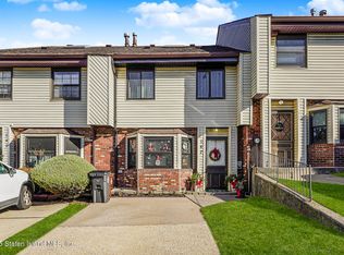 147 Russek Dr, Staten Island, NY 10312