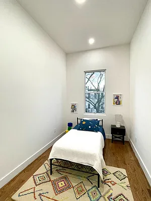 Rented by Yaffa Realty LLC | media 11