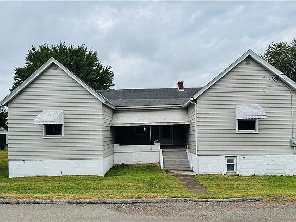 2nd image of 385 Hallam Ave