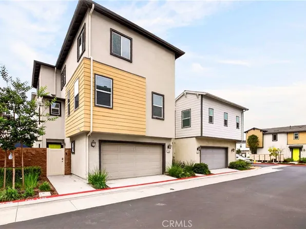 1208 Dock Ln, Harbor City, CA 90710