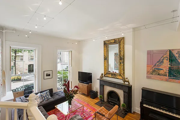 Rented by Nest Seekers International | media 40