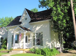 38 Lynn St, Mechanicsburg, OH 43044