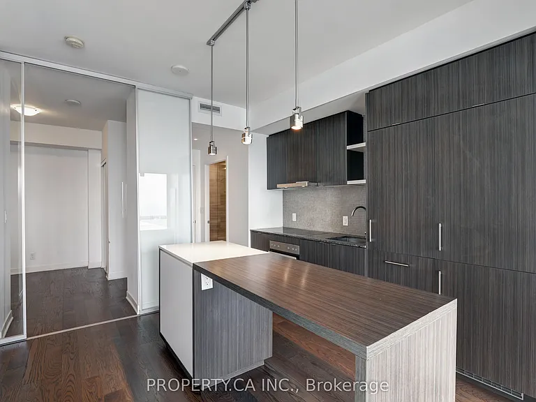 88 Harbour St #6706 — Photo 7