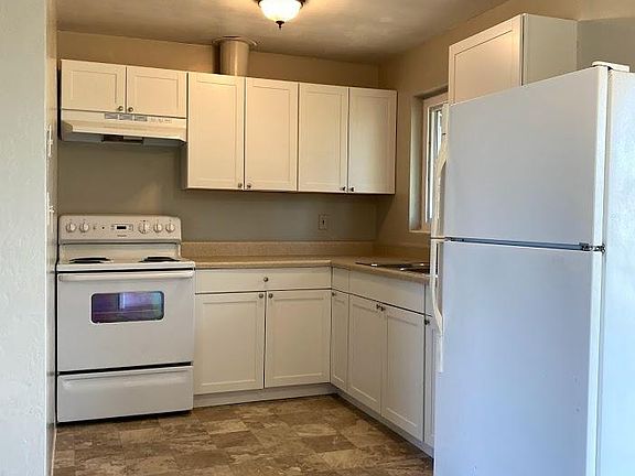 2nd image of 1220 Imperial Dr