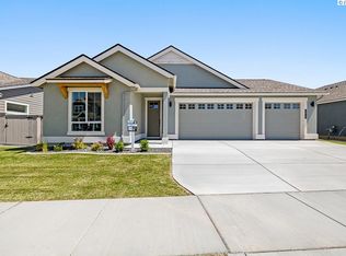 2840 Avrio Ave, Richland, WA