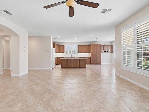 3rd image of 28156 Little Lake Ct