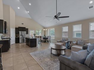 2428 Lyla Ln, Leander, TX 78641