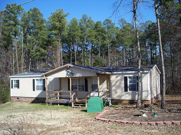 2nd image of 165 Wildwood Cir