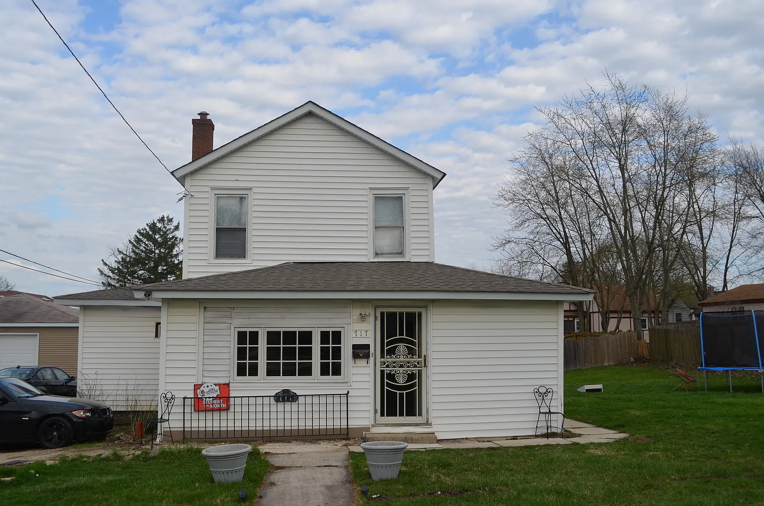 715 State St photo 1