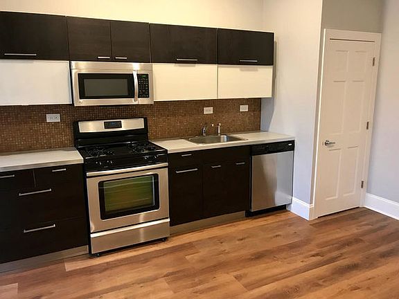 5th image of 3441 N Sheffield Ave #2