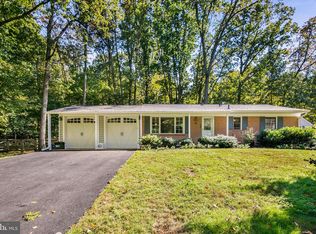 25117 Silver Crest Dr, Gaithersburg, MD 20882