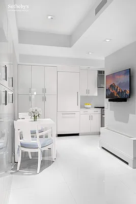 Sold by Sotheby's International Realty | media 9