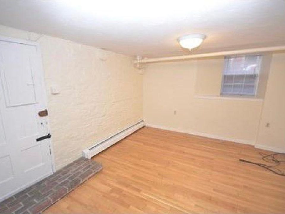 2nd image of 47 W Cedar St APT 1M